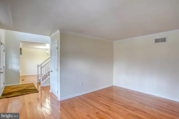 Newark, DE 19713,94 N HUNTER FORGE RD