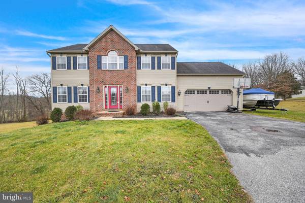 15 LAKE WOOD CT, Hanover, PA 17331