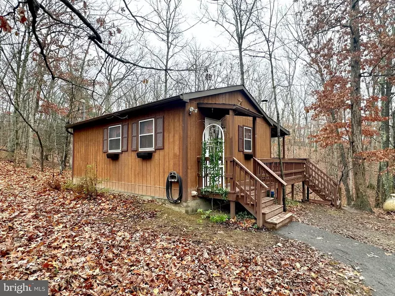 119 WISPY BRANCH LN, Hedgesville, WV 25427