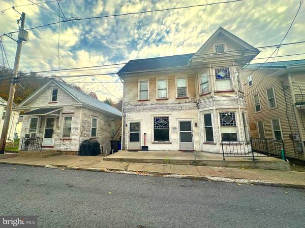 Herndon, PA 17830,136-140 POTTSVILLE ST