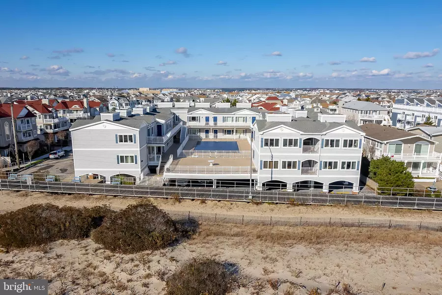 1670 BOARDWALK UNIT 18 #18, Ocean City, NJ 08226