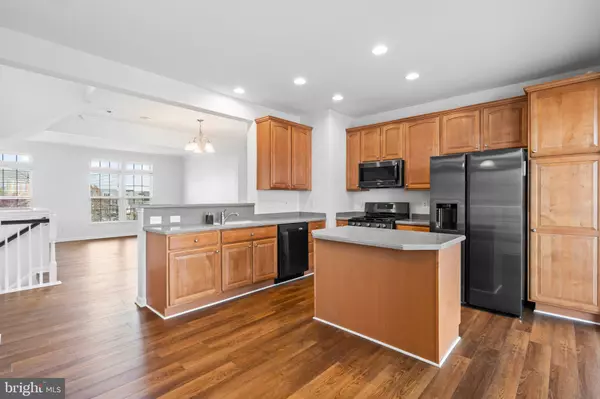 16602 BARGE CIR Woodbridge, VA 22191