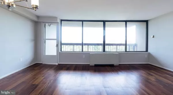 Falls Church, VA 22041,3705 S GEORGE MASON DR #1010S