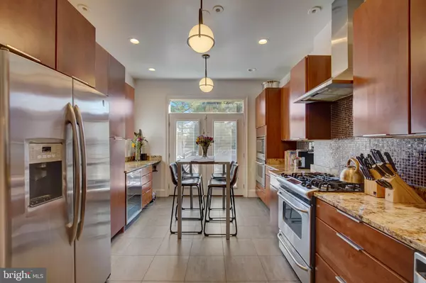 Your Dream Home in 16th Street Heights, DC,Shawanda Robinson