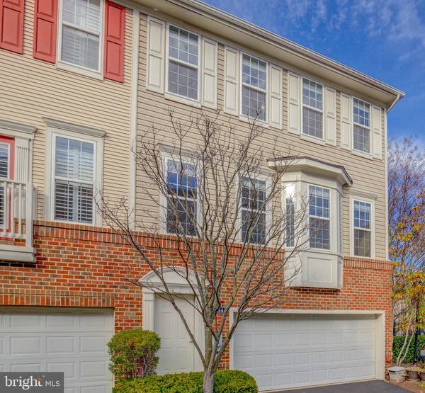 8134 HARPER VALLEY LN #29, Falls Church, VA 22042