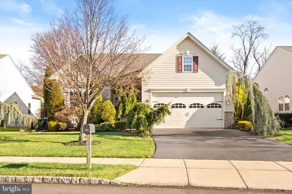 102 ABRAMS DR, Florence, NJ 08518