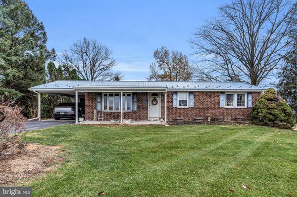 123 FARM RD, Newville, PA 17241