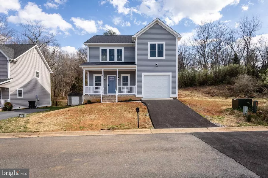 301 BELL CREEK DR, Staunton, VA 24401