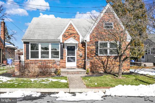 2070 ENFIELD ST, Camp Hill, PA 17011