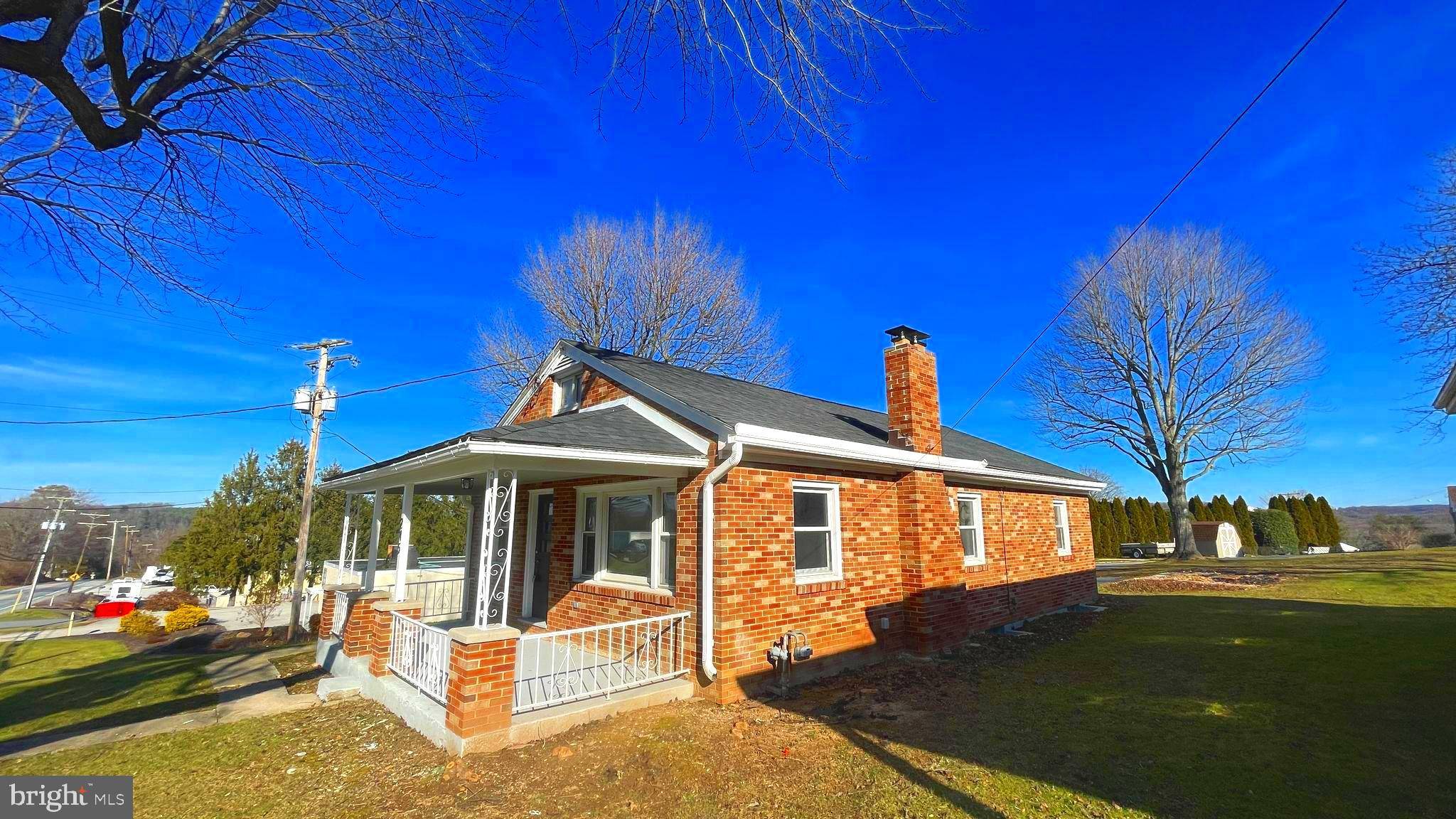 Jacobus, PA 17407,245 N MAIN ST