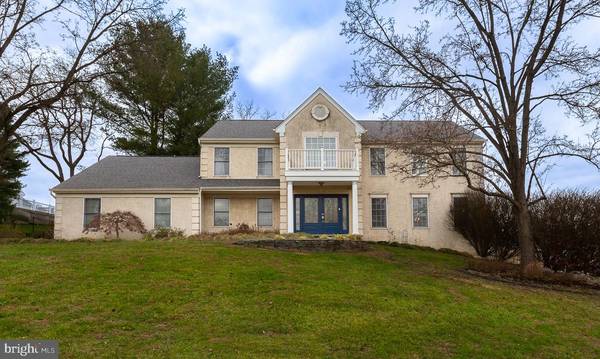 Broomall, PA 19008,4 DARA CIR