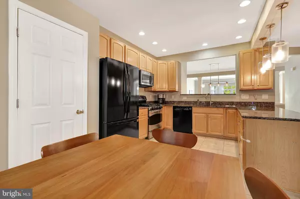 Fairfax, VA 22031,8845 ROYAL DOULTON LN