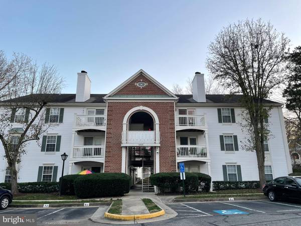 5707 OLDE MILL CT #114, Alexandria, VA 22309