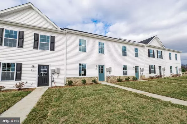 Martinsburg, WV 25405,219 WHITE VIOLET WAY