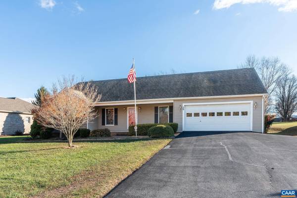 36 SYLVAN DR, Stuarts Draft, VA 24477