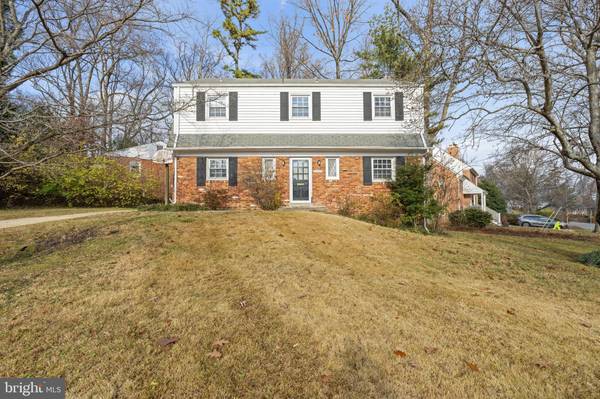 5201 ACACIA AVE, Bethesda, MD 20814