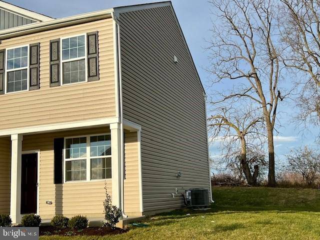 Charles Town, WV 25414,359 GATEHOUSE PL