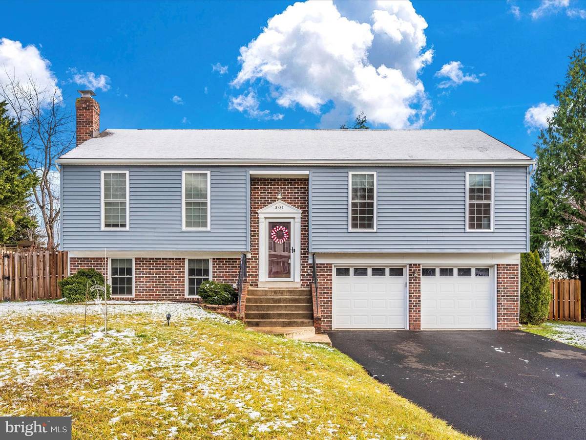 Mount Airy, MD 21771,301 SPRING GATE CT