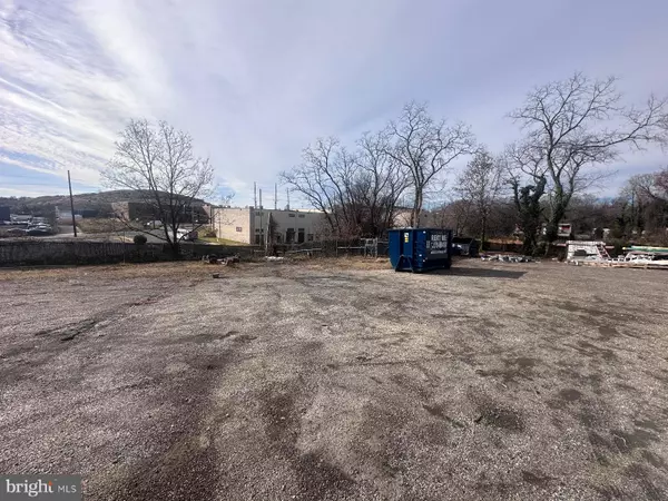 Temple Hills, MD 20748,4100 LAUREL RD