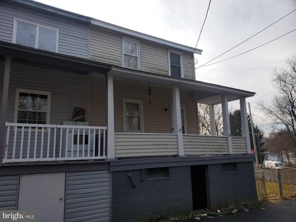 322 W FRONT ST, Lansford, PA 18232