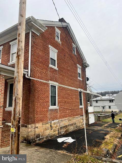 New Bloomfield, PA 17068,141 W MAIN ST