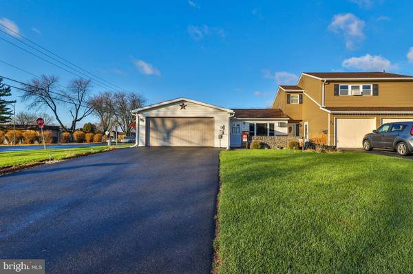 99 COVINGTON PL, Catasauqua, PA 18032