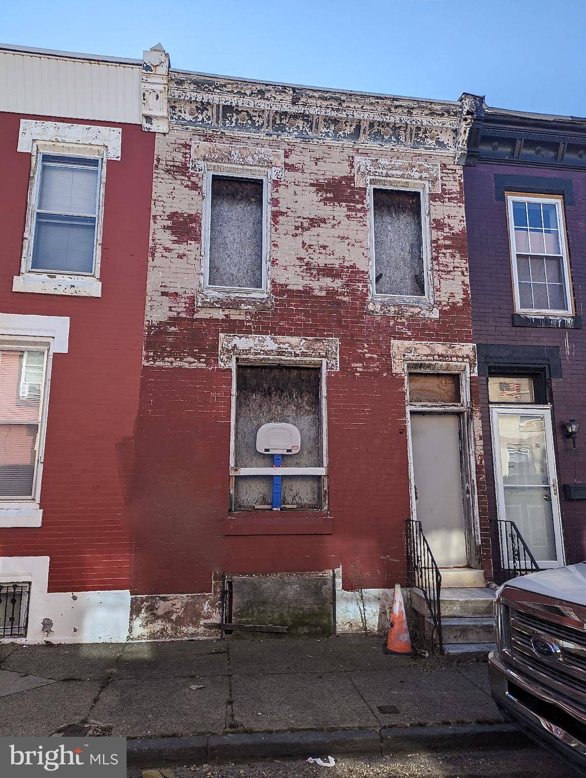 Philadelphia, PA 19133,904 W STERNER ST