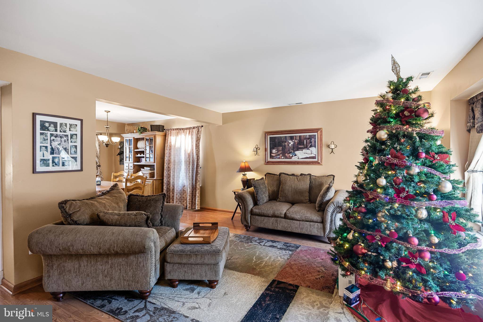 Sewell, NJ 08080,14 CRESCENT HOLLOW DR
