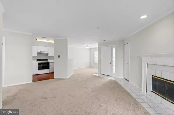 7603 COACHLIGHT LN #B-L Ellicott City, MD 21043