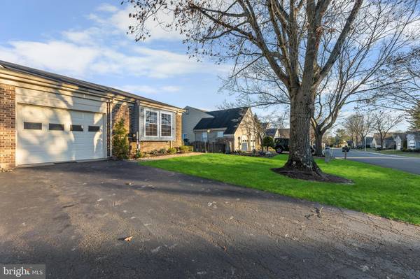 Monroe Township, NJ 08831,16-A PATRICK HENRY CT