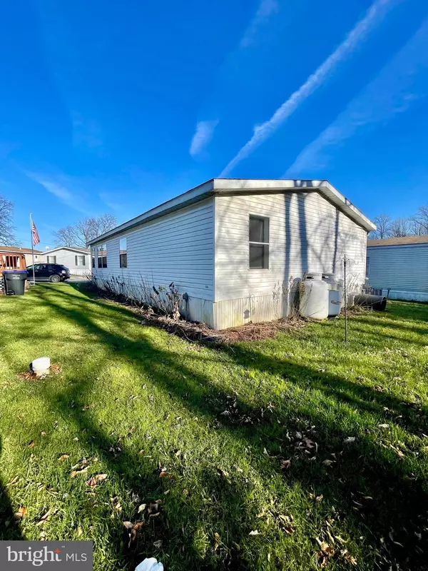 Atglen, PA 19310,8 ROSEWOOD DR