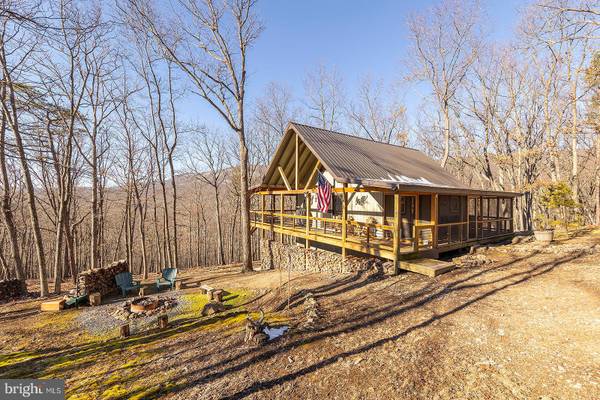 445 MOUNT TOP RD, Mathias, WV 26812