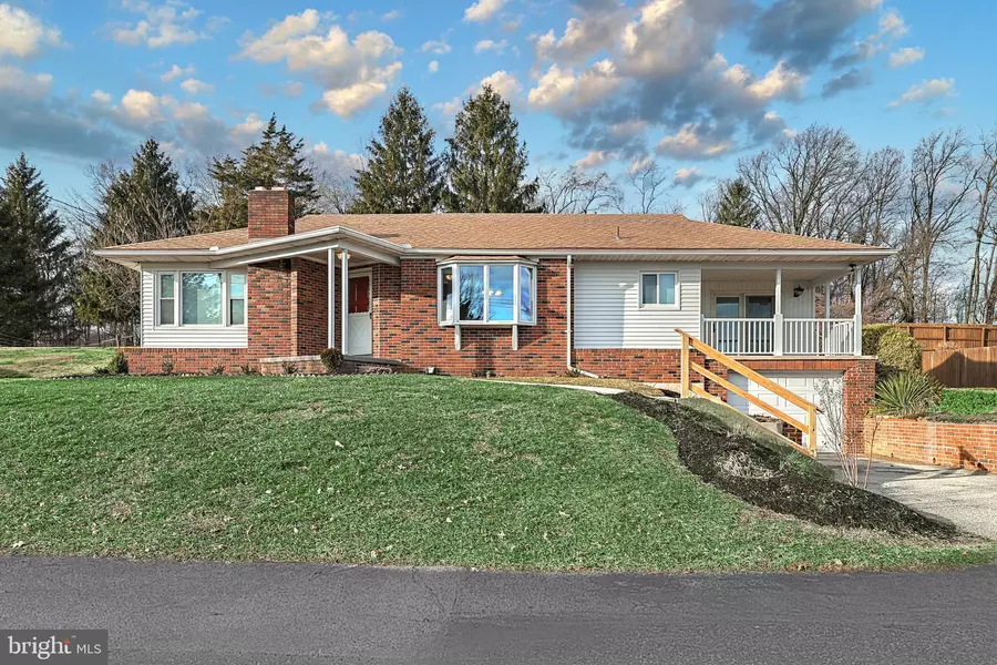 31 MERRIN RD, York, PA 17402