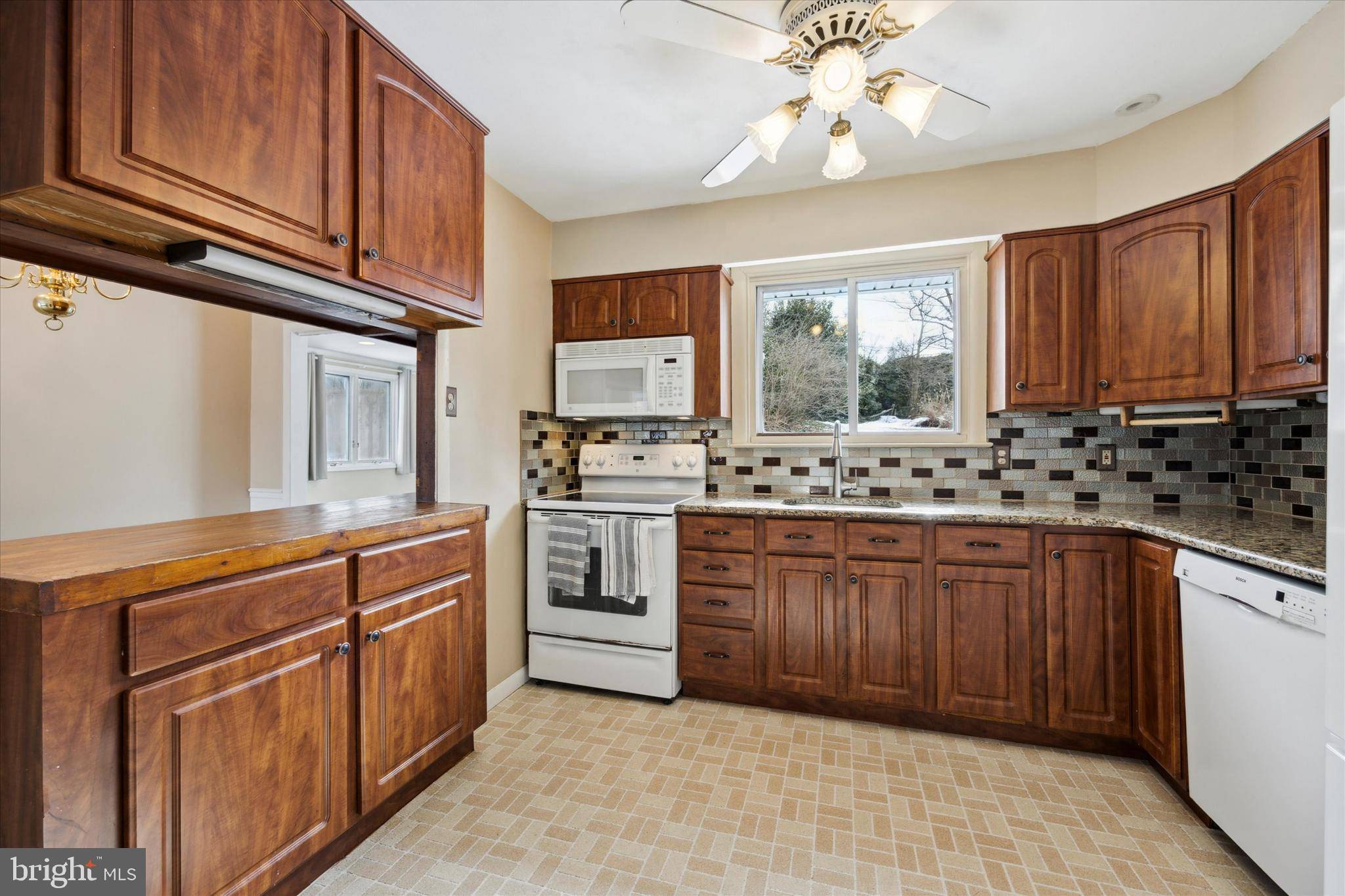 King Of Prussia, PA 19406,214 REDWOOD RD