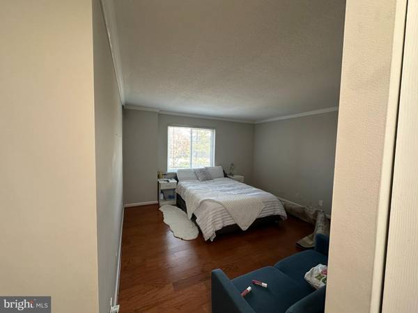 Mclean, VA 22102,8350 GREENSBORO DR #216