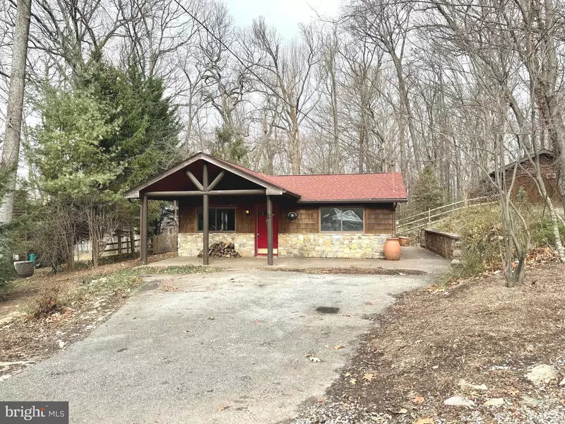 129 SHANNONDALE RD, Harpers Ferry, WV 25425