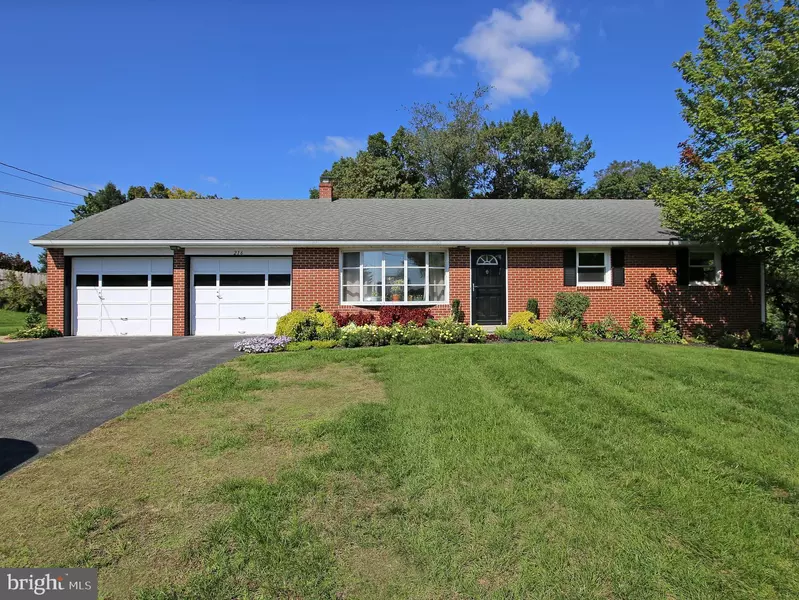 216 SNAVELY MILL RD, Lititz, PA 17543