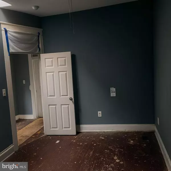 Baltimore, MD 21213,1658 E 25TH ST