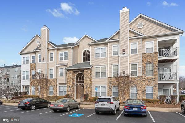 5908 FOUNDERS HILL DR #203, Alexandria, VA 22310