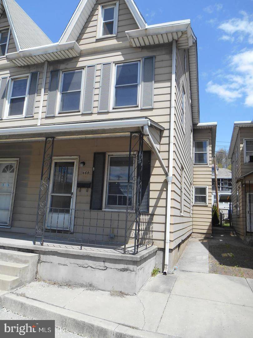 Steelton, PA 17113,669 S FRONT ST