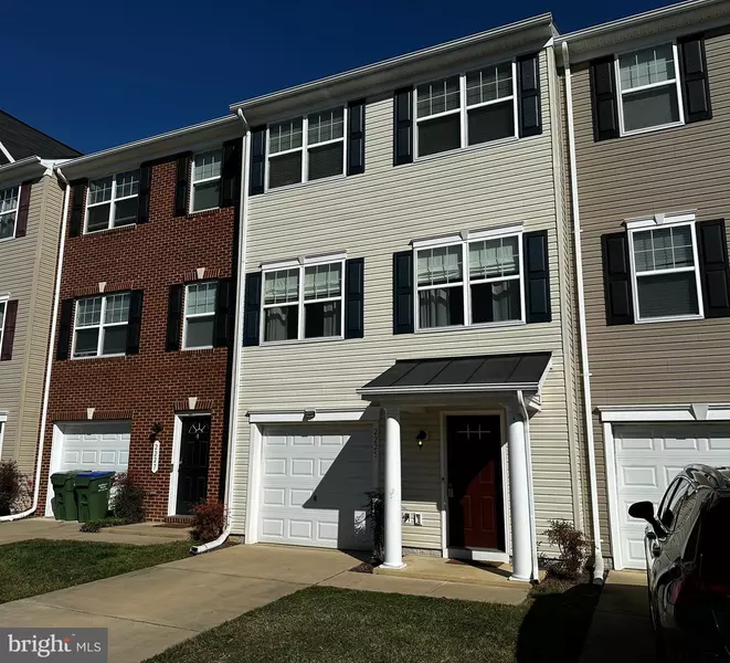 2225 MALLARD LANDING DR, Fredericksburg, VA 22408