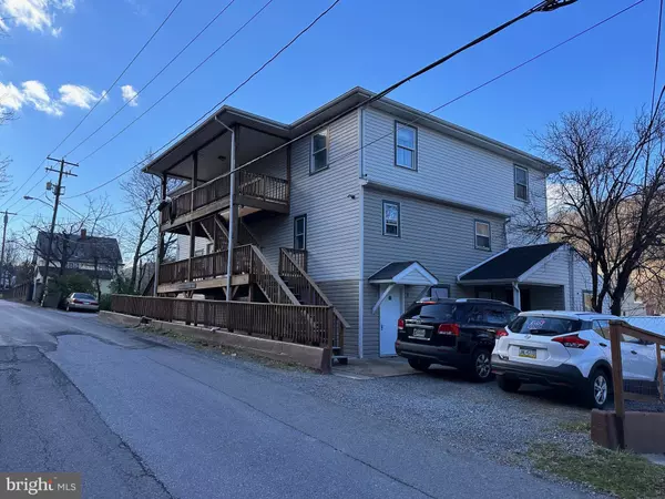 45 N. GREEN ST, Berkeley Springs, WV 25411