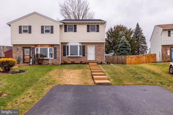 246 RIVERVIEW DR, Ephrata, PA 17522