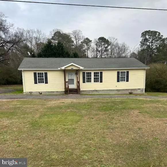 464 HARRYHOGAN RD, Callao, VA 22435