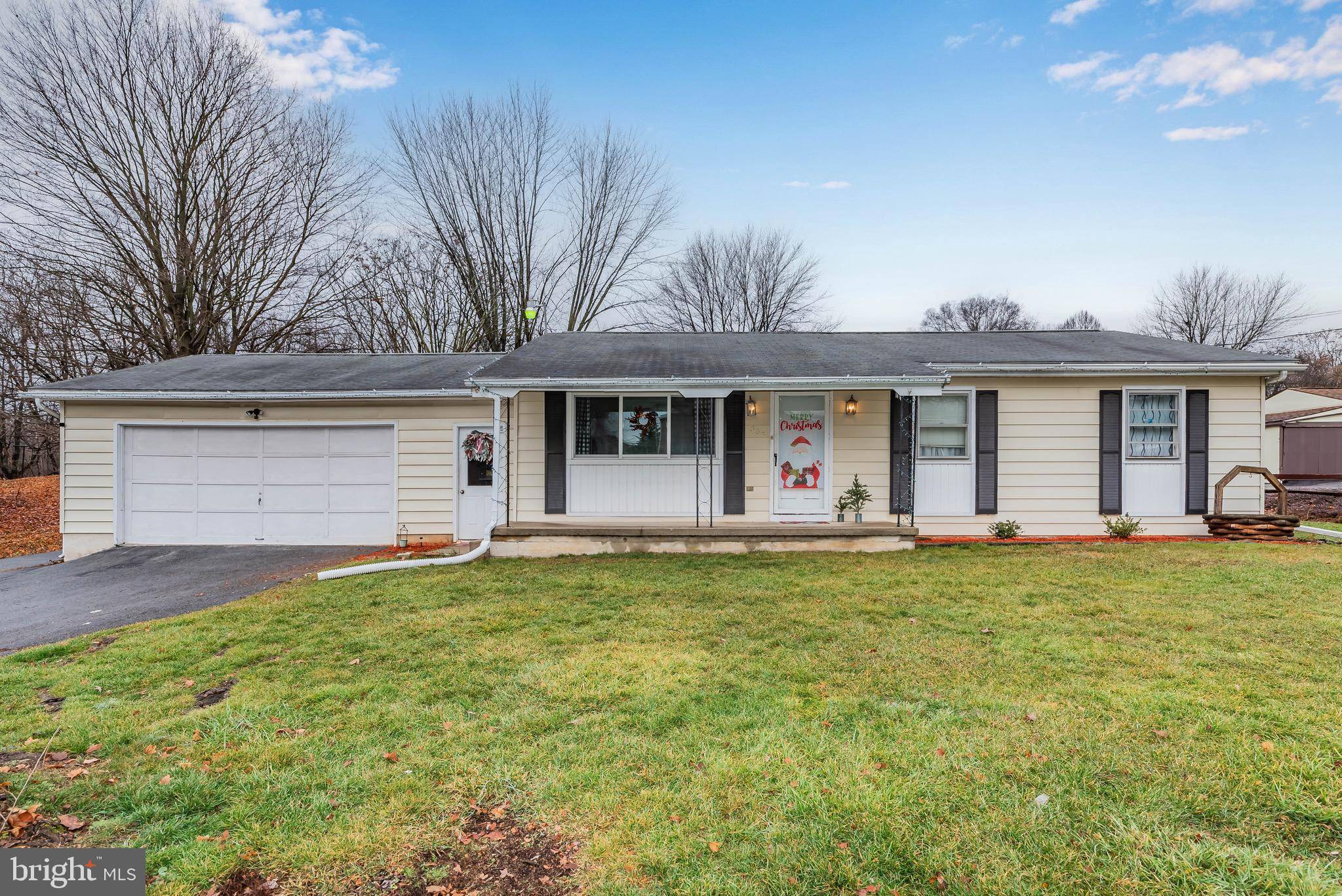 303 GARMAN DRIVE, Chambersburg, PA 17202