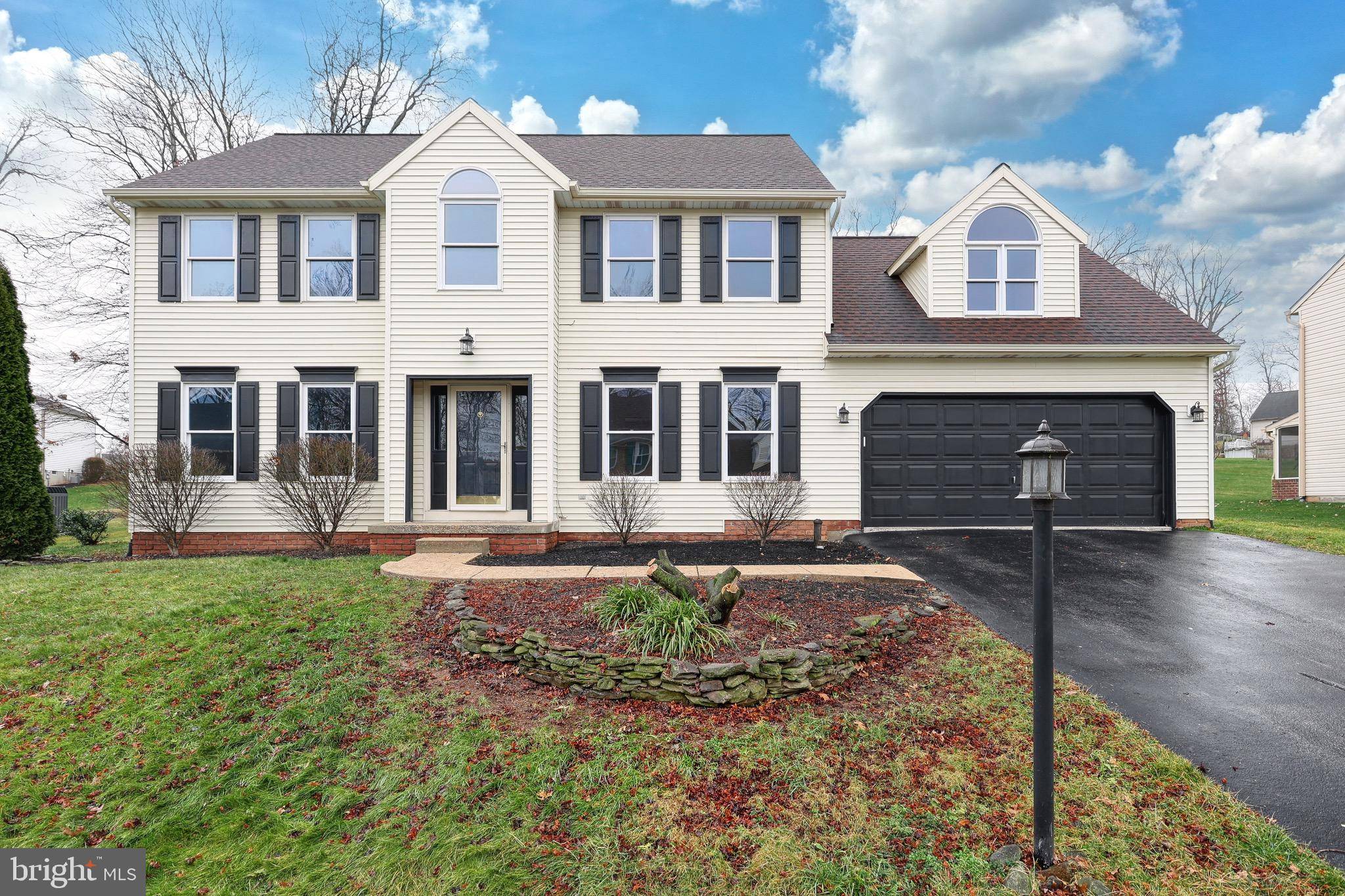 2854 RIDINGS WAY, York, PA 17408