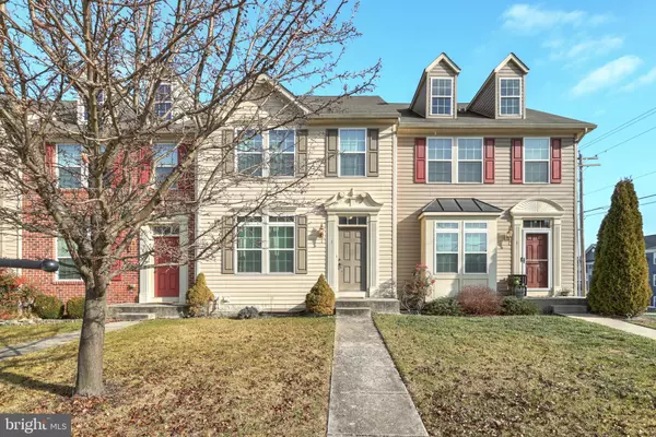 7 FOREST VIEW TER, Hanover, PA 17331