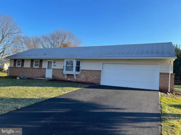 Leola, PA 17540,35 FARMLAND RD