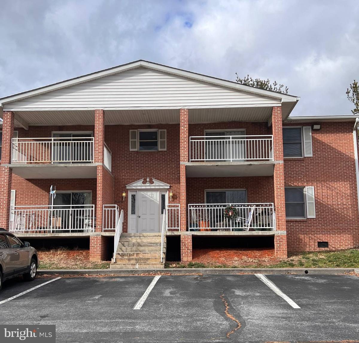 Stephens City, VA 22655,5301 BERKSHIRE CT #7