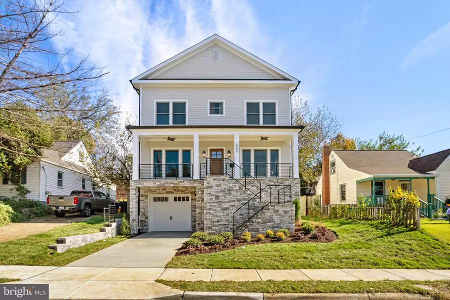 2009 S RANDOLPH ST, Arlington, VA 22204